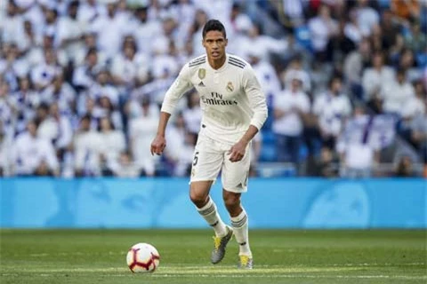 Real sẽ phải hy sinh Varane nếu muốn có Mbappe