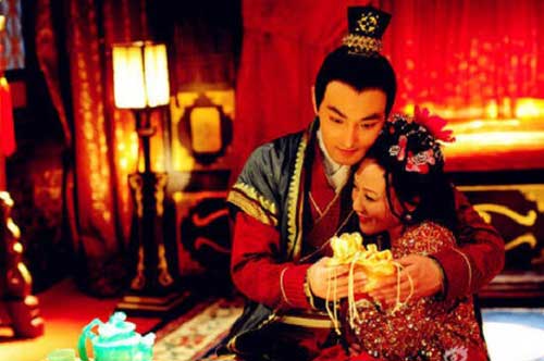 Chuyện vị hoàng đế đoản thọ mắc bệnh giang mai vì hoang dâm