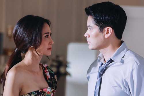 Chồng 'say nắng' người cũ còn tuyên bố vợ "cô chỉ là người đến sau"