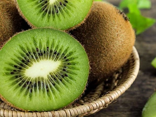 Không phải cam, đây mới là 7 loại rau quả giàu vitamin C nhất mà bạn cần biết