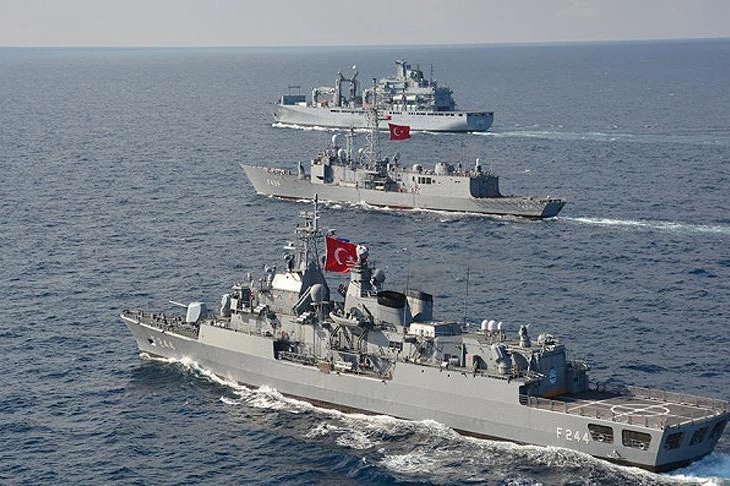 Tàu chiến Thổ Nhĩ Kỳ.