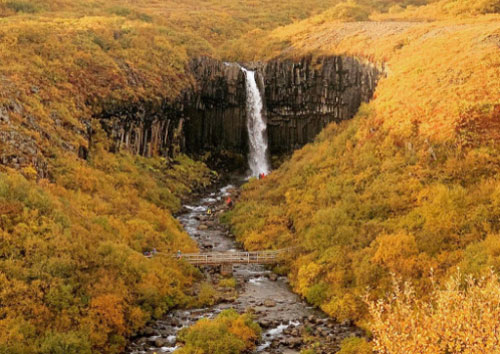 Muôn vẻ hùng vĩ ở đảo quốc sở hữu 10.000 thác nước