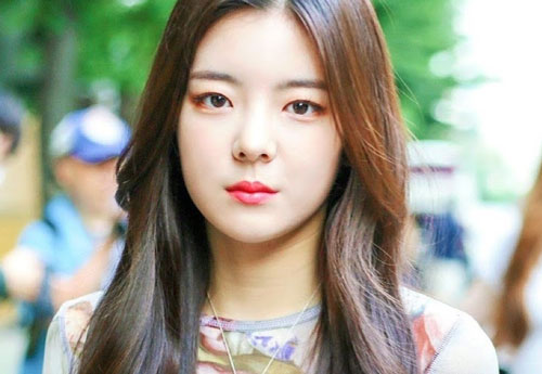 JYP bác bỏ tin đồn LIA nhóm ITZY là thủ phạm bạo lực học đường