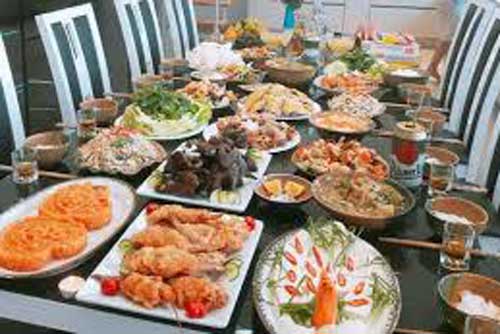 Về nhà chồng sống chung, vợ bàng hoàng vì phải "bao nuôi" thêm con của chị gái, hoảng hốt khi cả nhà tuần ăn nhậu 2-3 lần nhưng chỉ có mình chi tiền