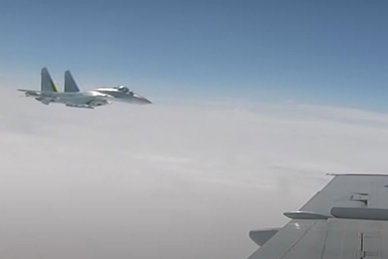 Su-27 của Nga làm gián đoạn cuộc tập trận của NATO ở vùng Kaliningrad