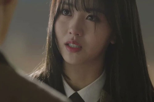 Mặc vợ con cực khổ, chồng chỉ cho mỗi tháng 5 triệu, hóa ra số tiền còn lại anh dùng để nuôi và xây nhà cho nhân tình