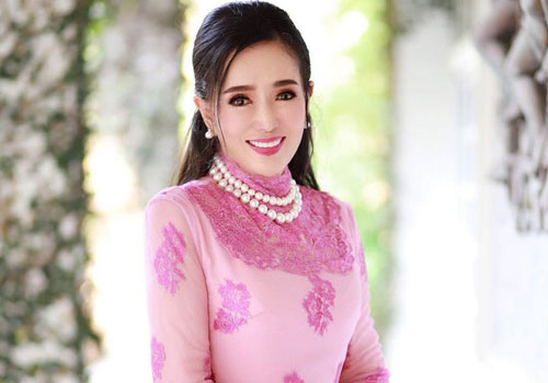 Hoa hậu Hoàn vũ Thái Lan U80 vẫn sở hữu body cân đối, nhan sắc trẻ trung