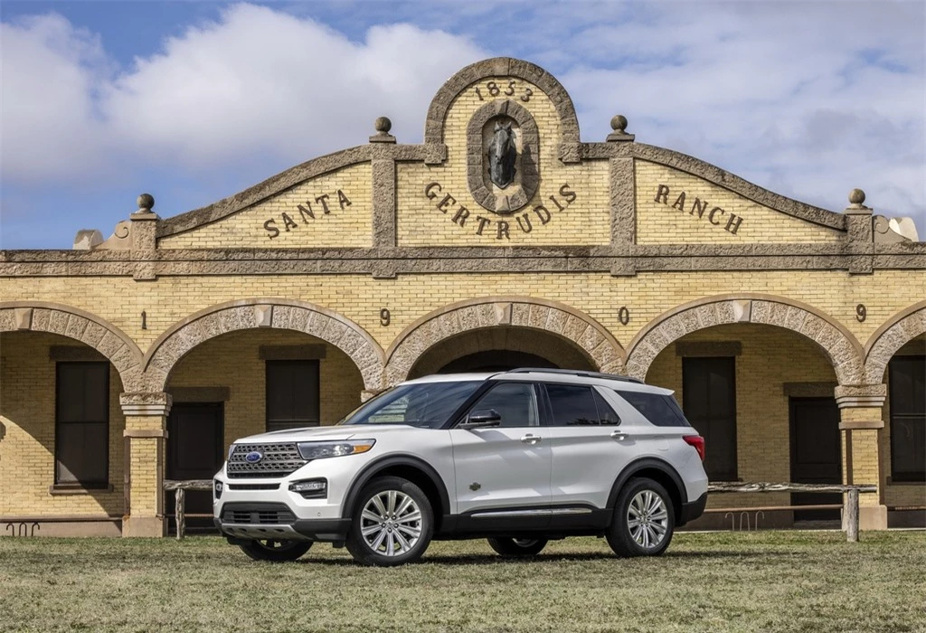 Ford Explorer King Ranch ra mat anh 10