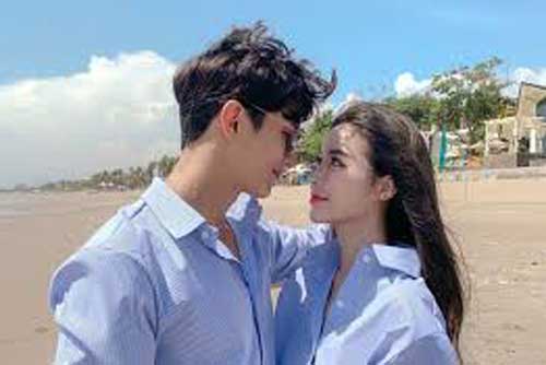 Trong ngày họp mặt, chàng trai được cô gái yêu thầm nắm tay lớn tiếng tuyên bố một điều đặc biệt trước mặt người nhà, sự thật đằng sau mới chấn động!