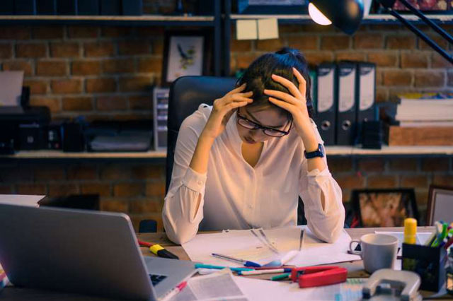 3 lý do dân văn phòng có tỷ lệ mắc tai biến mạch máu não cao: Tránh làm điều này để ngăn ngừa đột quỵ