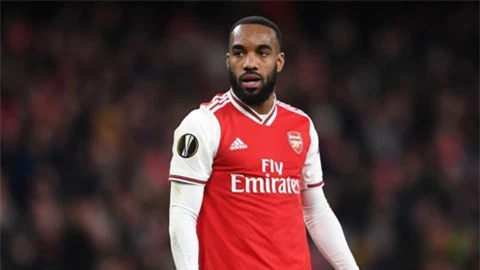 Arsenal sẵn sàng bán Lacazette