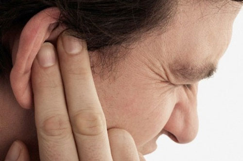 Mụn mọc trong tai: Cẩn thận kiểu gây ra biến chứng nguy hiểm