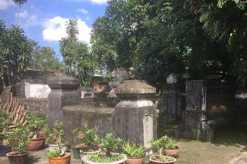 Kỳ bí lăng mộ cổ: Nấm mộ hình voi phục giữa thành phố Biên Hòa