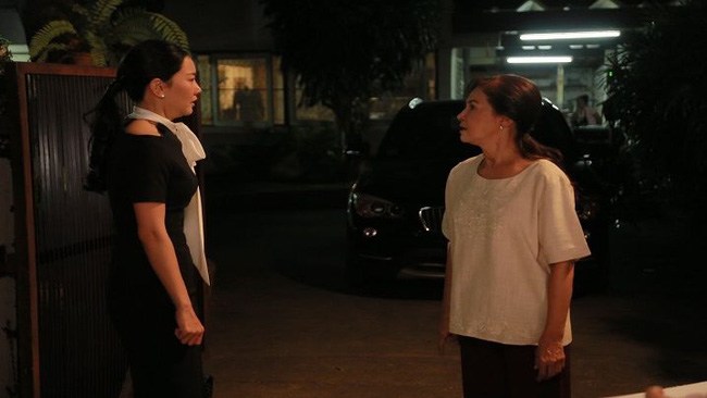 Lên nhà con trai chơi một đêm, mẹ tôi bật khóc vơ đồ bỏ về lúc 4h sáng