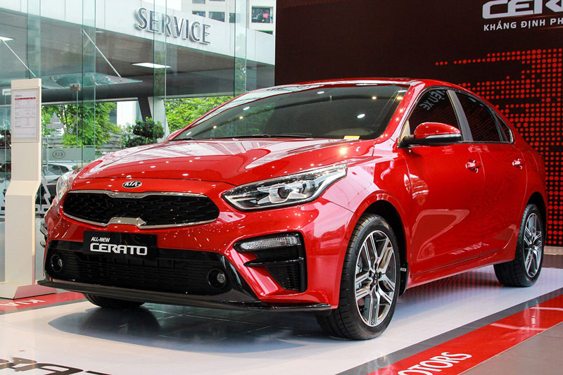 Cùng tầm giá với Toyota Vios GR-S 2021, khách hàng Việt mua được những mẫu ôtô nào?