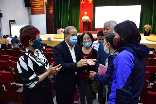 Lãnh đạo tỉnh Thừa Thiên Huế đối thoại với người dân phải di dời khỏi khu vực Kinh thành Huế