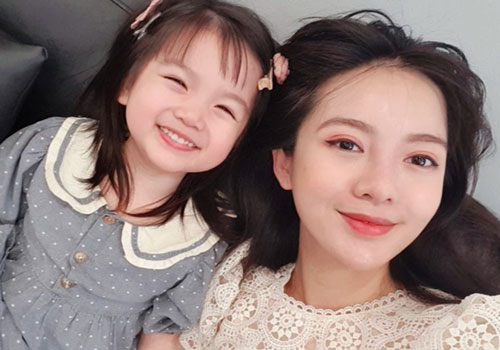 Diện mạo xinh như thiên thần của con gái MC-BTV Tú Linh làm cộng đồng mạng xuýt xoa