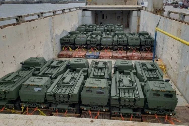 Mỹ triển khai 18 OTRK ở Romania có khả năng tấn công đồng thời Crimea
