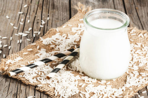 Da trắng, tóc mượt chỉ bằng cách dùng nước vo gạo