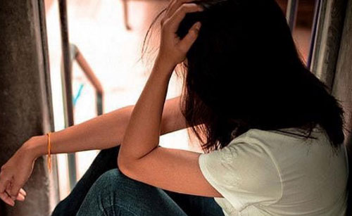 Tấm 'ảnh nóng' với chồng cũ khiến người phụ nữ khốn đốn