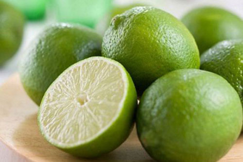 3 cách trị hôi nách tại nhà với chanh tươi