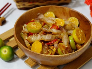 Cách làm món ba chỉ lắc khiến chị em 'phát cuồng'