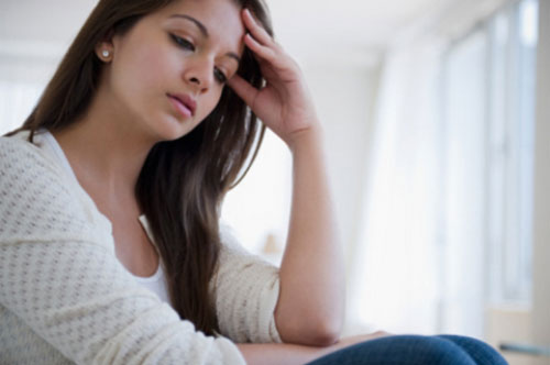 Đêm tân hôn cũng là đêm chồng ký đơn... ly hôn