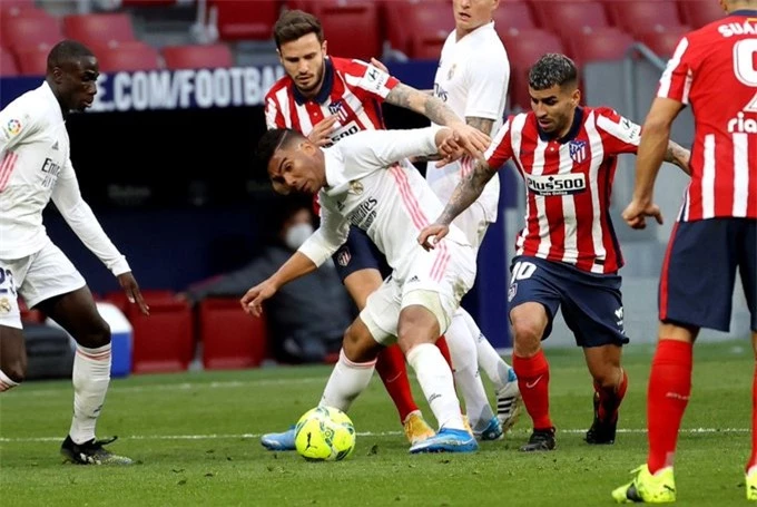 Derby Madrid bất phân thắng bại