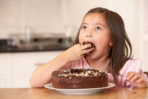 Thói quen dễ khiến dạ dày của trẻ suy yếu cha mẹ cần chú ý