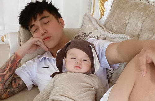 Toki Thành Thỏ (Uni5) bất ngờ công khai con trai đầu lòng, netizen lập tức truy tìm danh tính mẹ đứa bé