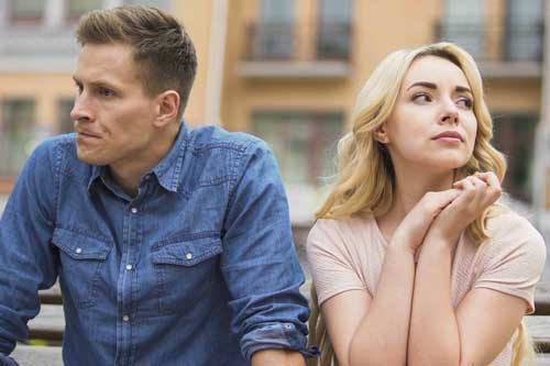 Những dấu hiệu làm phá vỡ mối quan hệ bạn không nên bỏ qua