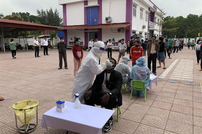 9 nhóm đối tượng được ưu tiên tiêm vaccine COVID-19 tại Hải Dương