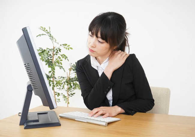 Dân văn phòng cần chú ý, nếu không muốn rước 7 bệnh mãn tính này vào người, tuyệt đối đừng ngồi quá lâu một chỗ