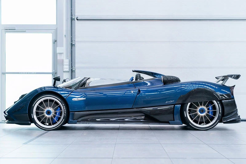 1. Pagani Zonda HP Barchetta (giá: 17,5 triệu USD).