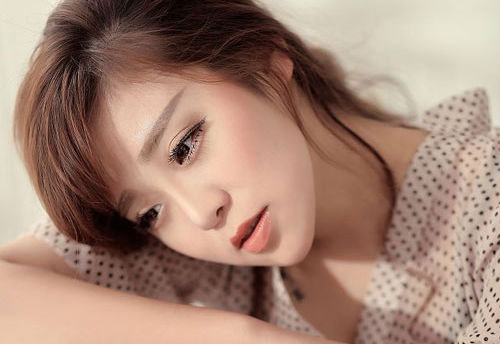 Tôi "đứng hình" khi tình nhân của chồng xin làm... em gái