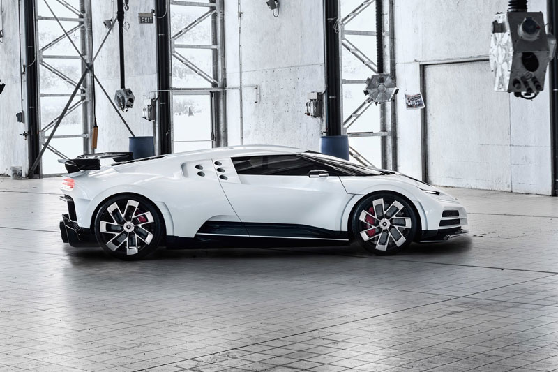 4. Bugatti Centodieci (giá: 9 triệu USD).