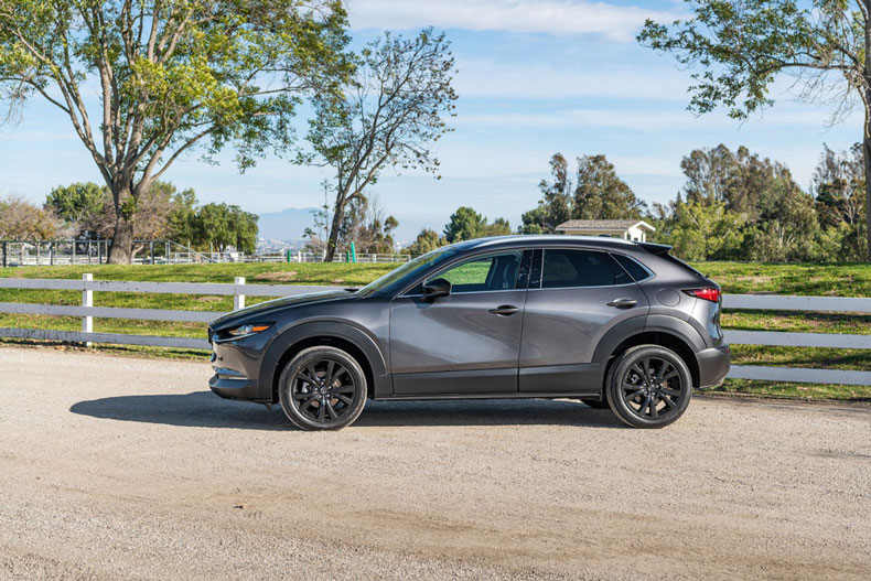 Đánh giá SUV Mazda CX-30 Turbo 2021
