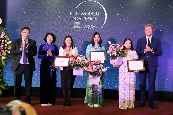Công bố học bổng nghiên cứu khoa học L’Oreal - UNESCO năm 2021 