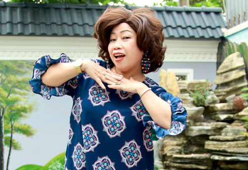 Diễn viên Phi Phụng: "Tôi lấy chồng, nhà chồng không có phòng, hai vợ chồng nằm ngủ dưới đất"