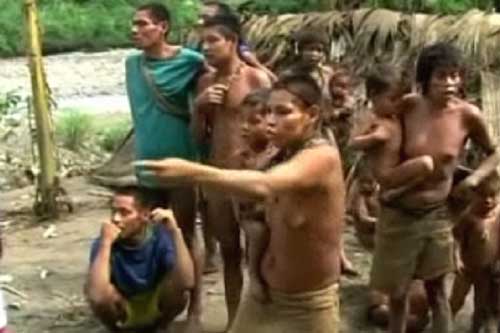 Cận cảnh bộ lạc nguyên thuỷ trong rừng Amazon