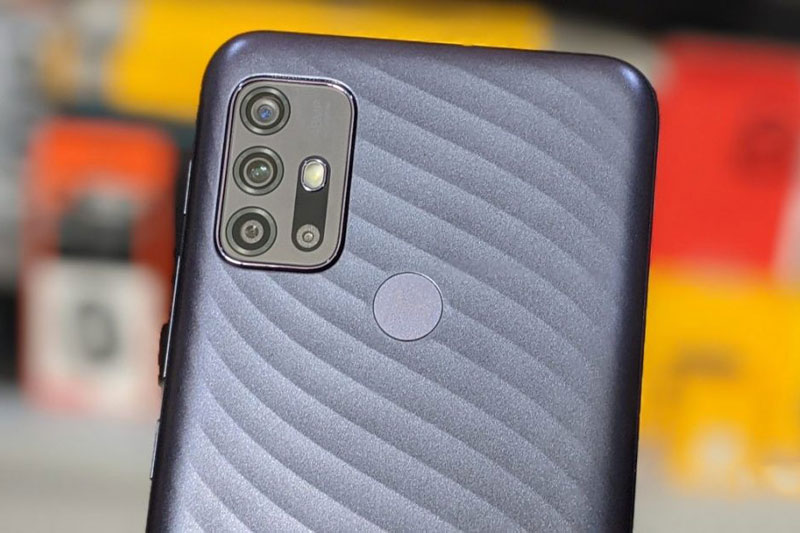 Smartphone chống nước, chip S460, RAM 4 GB, 4 camera sau, pin 6.000 mAh, giá rẻ khó tin