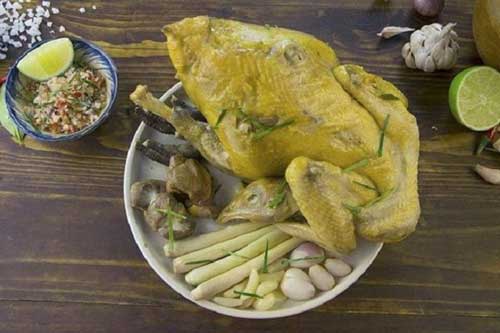 Luộc gà không cần nước: Tuyệt chiêu nhanh gọn đem lại kết quả không ngờ