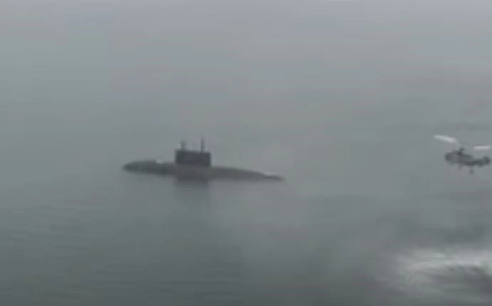 Tàu và máy bay NATO truy đuổi tàu ngầm Nga trang bị Calibre trong ba ngày