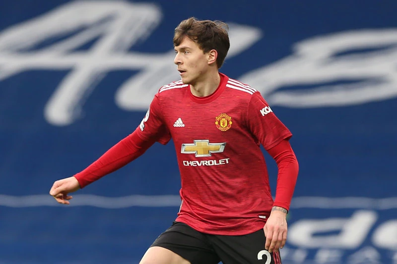 Hậu vệ phải: Victor Lindelof (M.U).