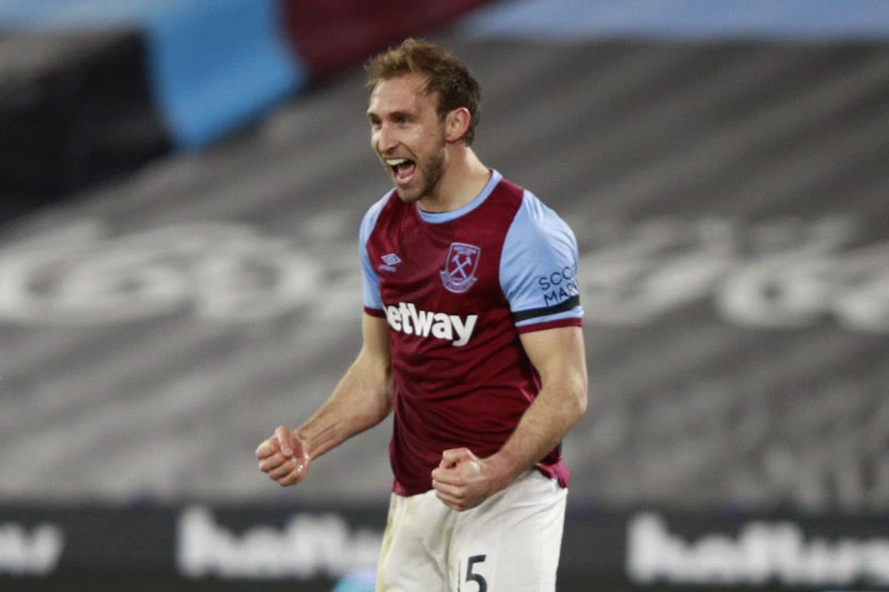 Trung vệ: Craig Dawson (West Ham).