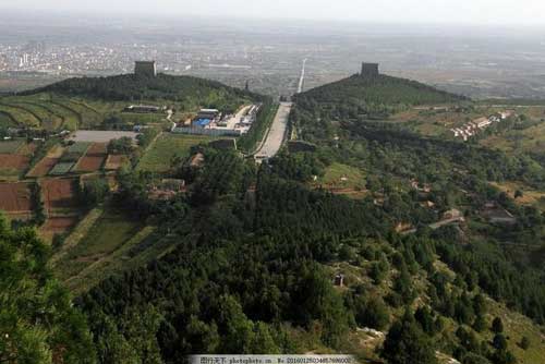 Bí ẩn lăng mộ Võ Tắc Thiên: Địa thế kỳ lạ 'linh ứng' cho một lời tiên tri quyền lực - Đó là gì?