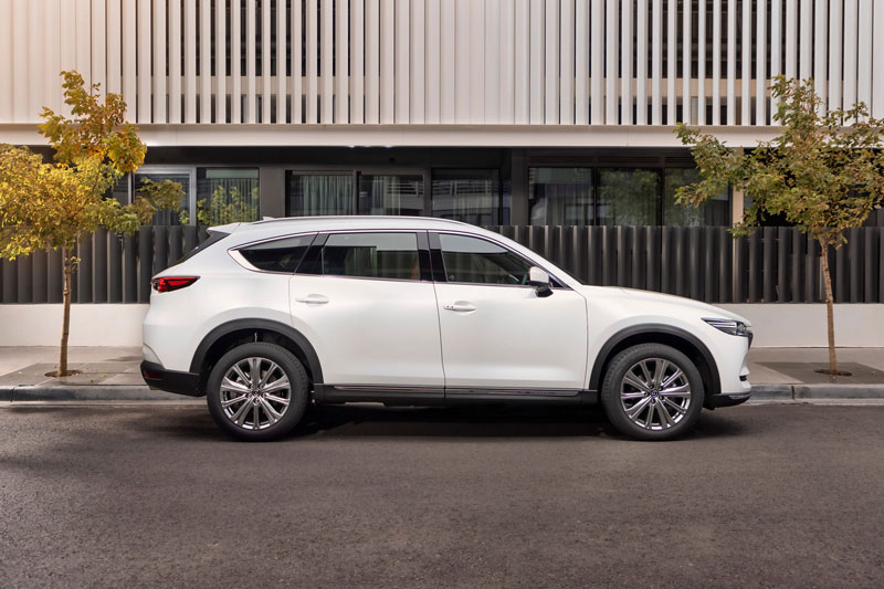 Mazda CX-8 2021 giá từ 710 triệu đồng, cạnh tranh với Hyundai Santa Fe, Kia Sorento