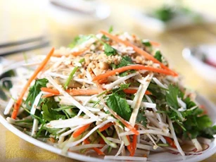7 món ăn không nên để qua đêm, ăn vào chỉ rước thêm bệnh