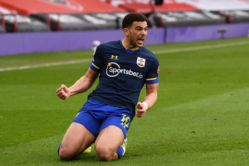 Tiền đạo: Che Adams (Southampton).