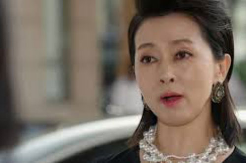 Mẹ chồng tương lai đề nghị "bầu trước cưới nên rước dâu cửa sau", ai ngờ vừa dứt lời liền bị bà thông gia "vùi dập" bẽ mặt